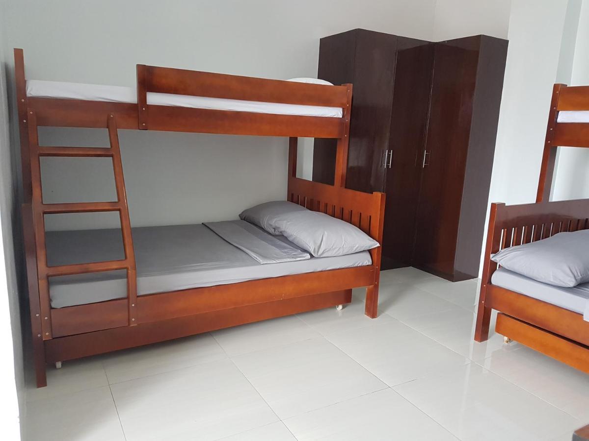 Хостел Lufian Dormitel Dumaguete City Экстерьер фото