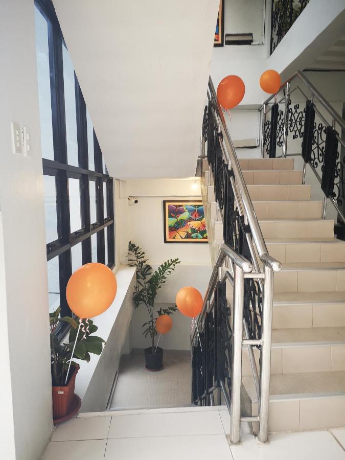 Хостел Lufian Dormitel Dumaguete City Экстерьер фото